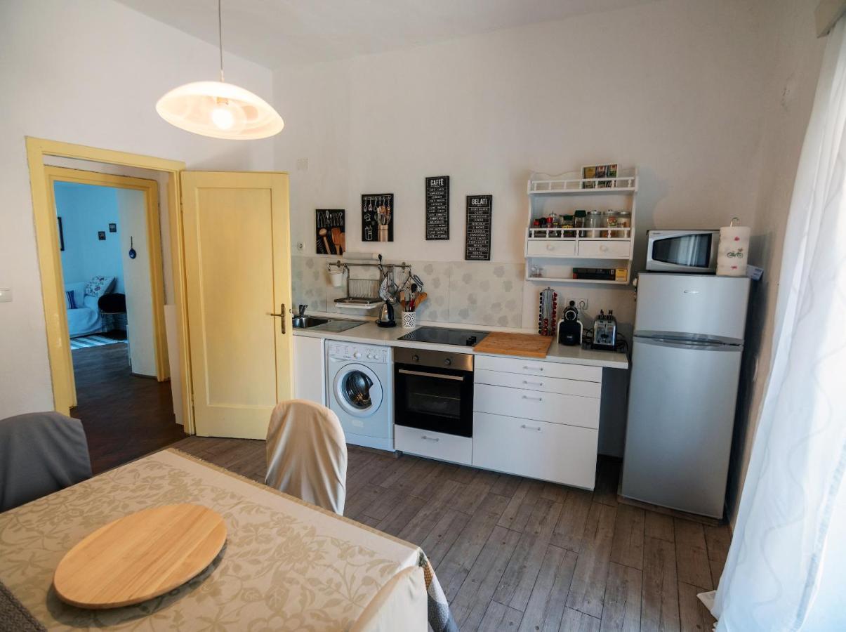 Apartment Julietta Rab Town Esterno foto